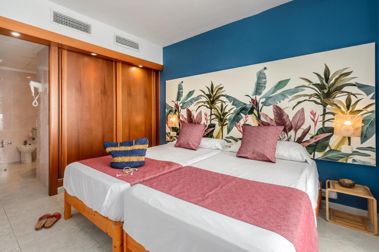 One-Bedroom Apartment Sea View