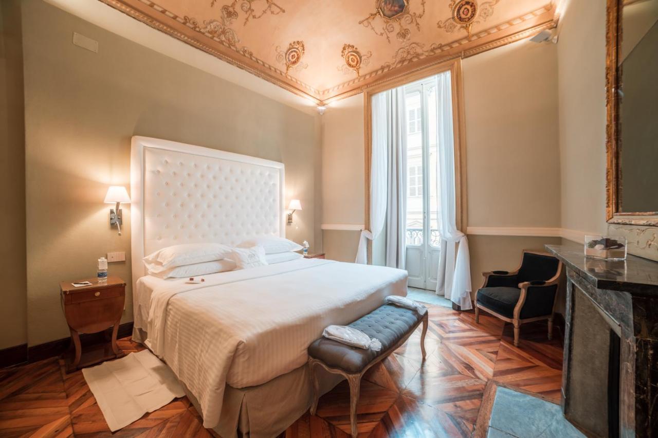 Deluxe King Suite