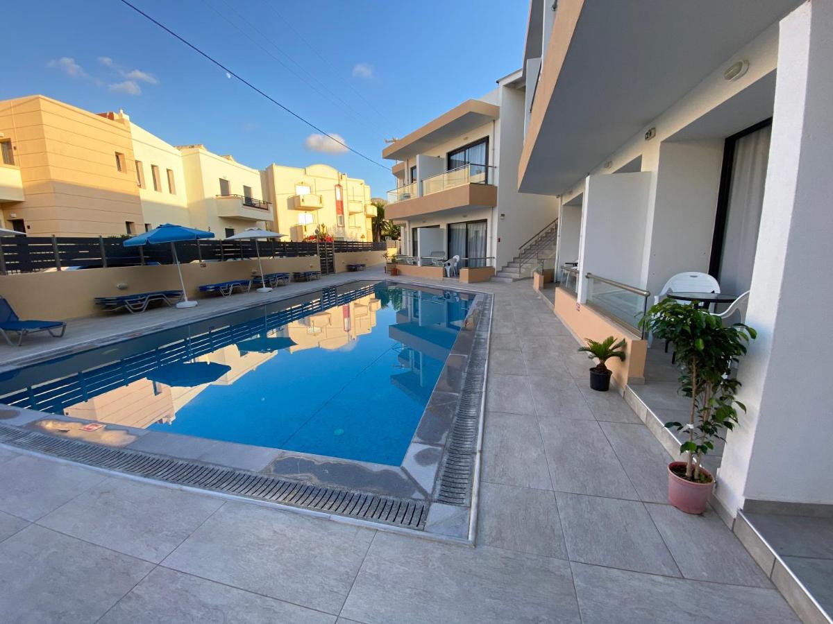 Triple Room Pool View