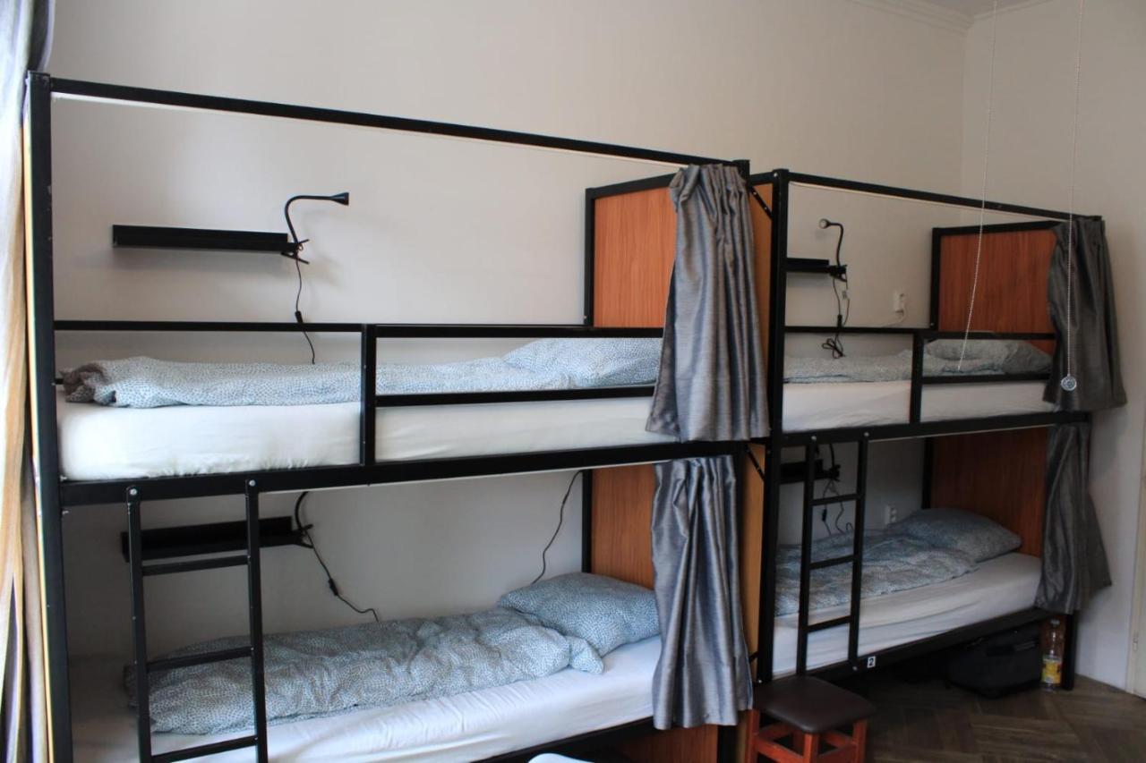 Bed 4-Bed Mixed Dormitory Room