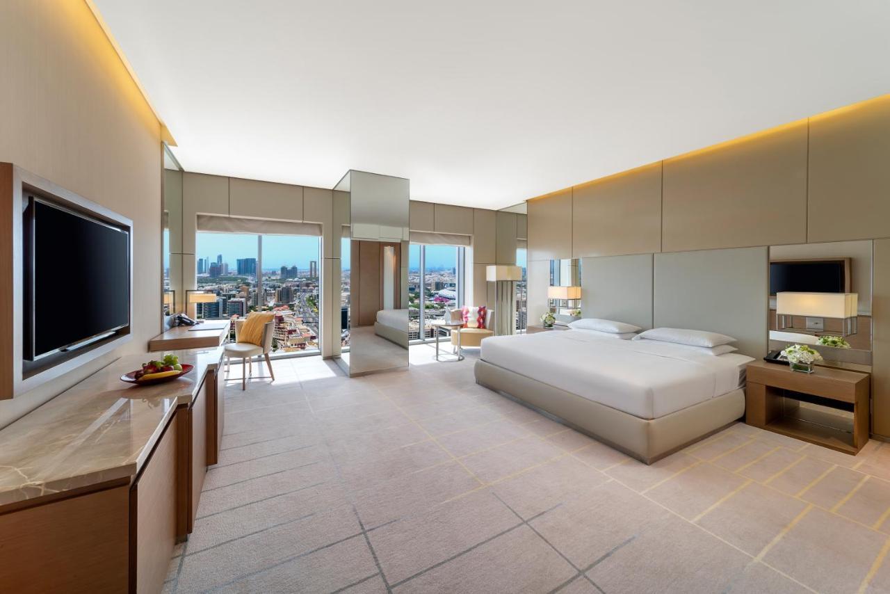 Deluxe King Room on Grand Hyatt Water Park & on Food & Beverage Valid till end of October 2026