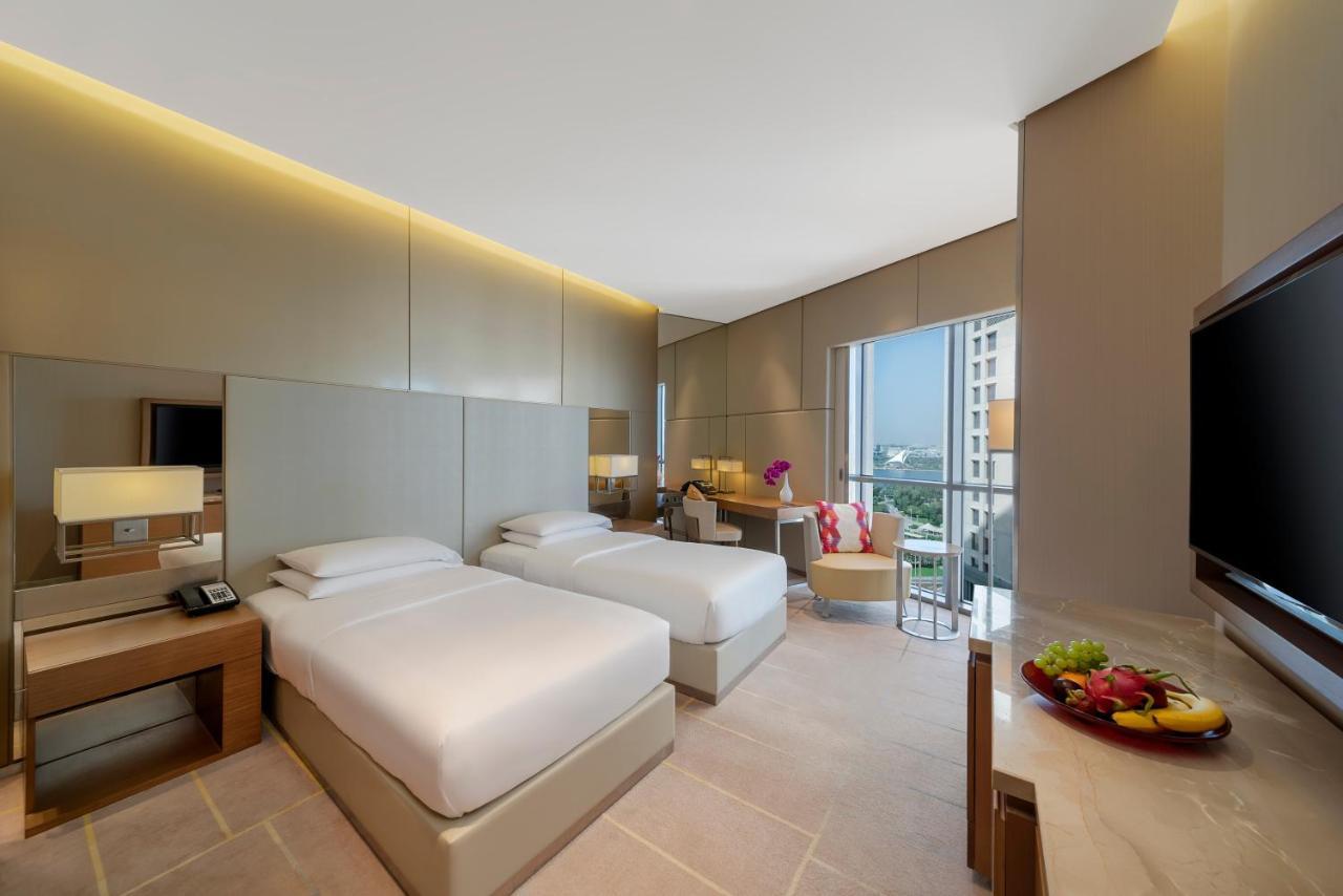 Twin Room on Grand Hyatt Water Park & on Food & Beverage Valid till end of October 2026
