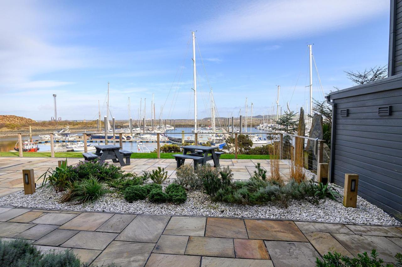 Family Room Marina View Dog Friendly