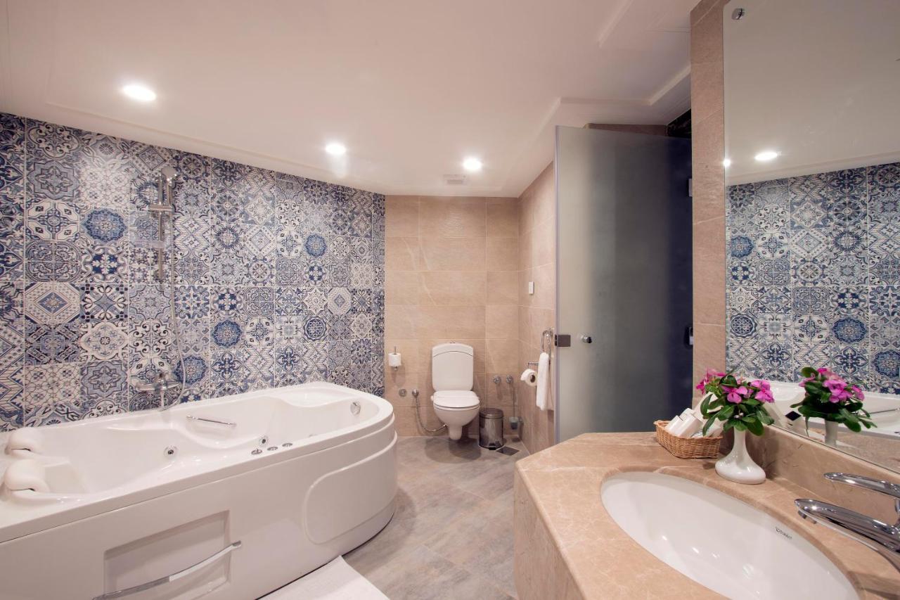 Deluxe Suite Sea View