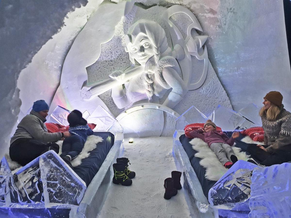 Snow Double Room