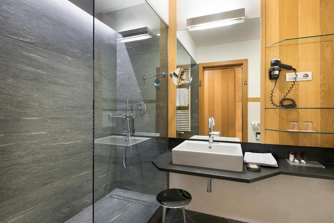 Double Room Mountain View