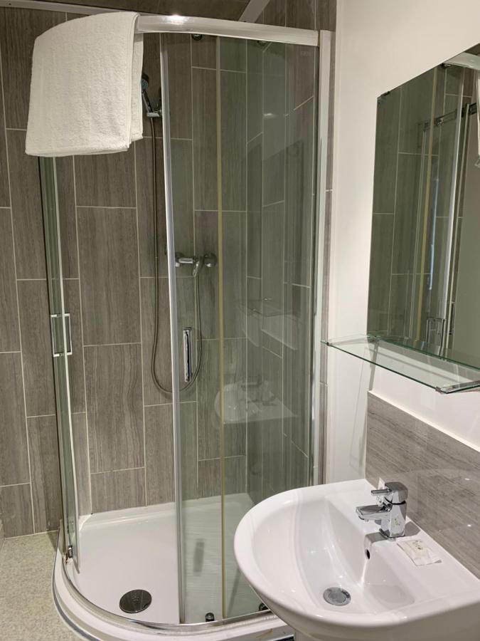 Single Room,1247675455:JPEG
