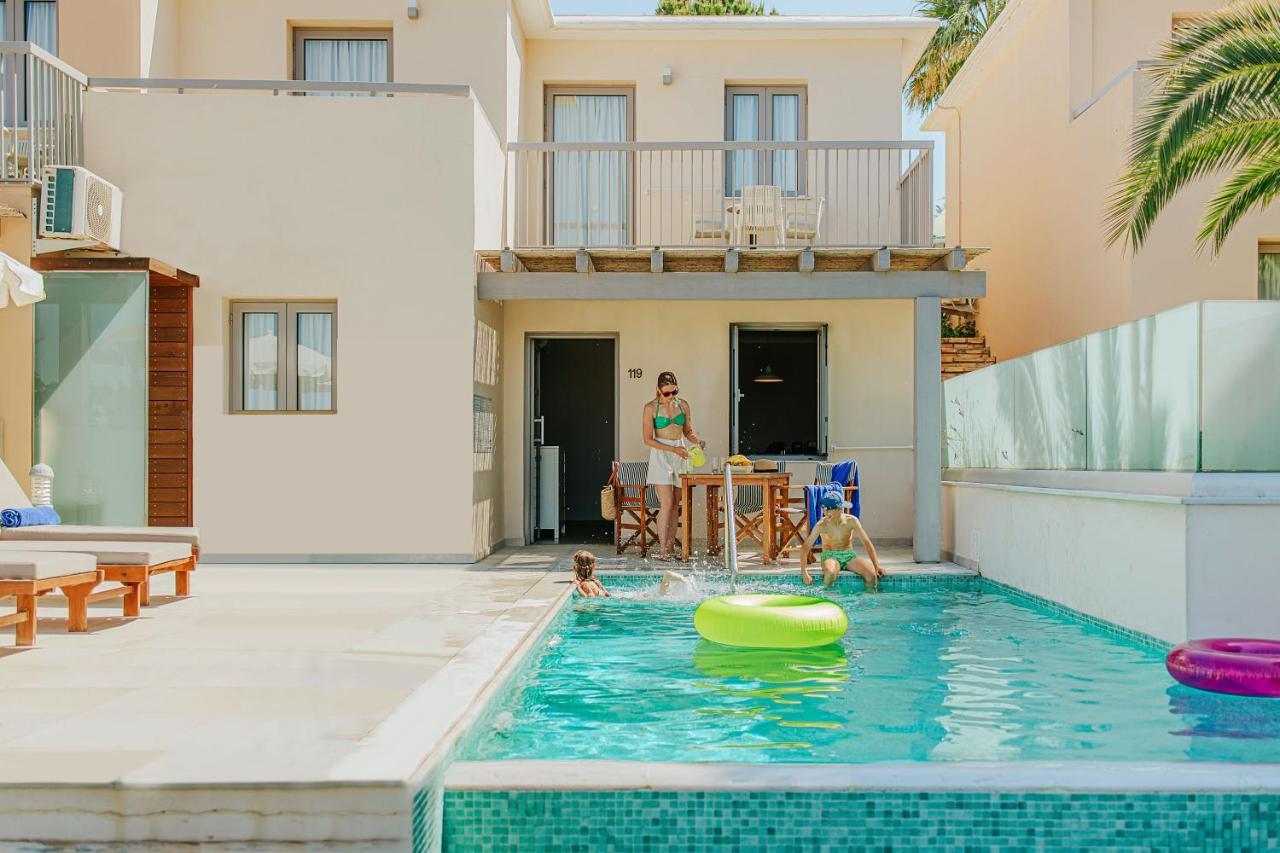 One-Bedroom Suite Private Pool