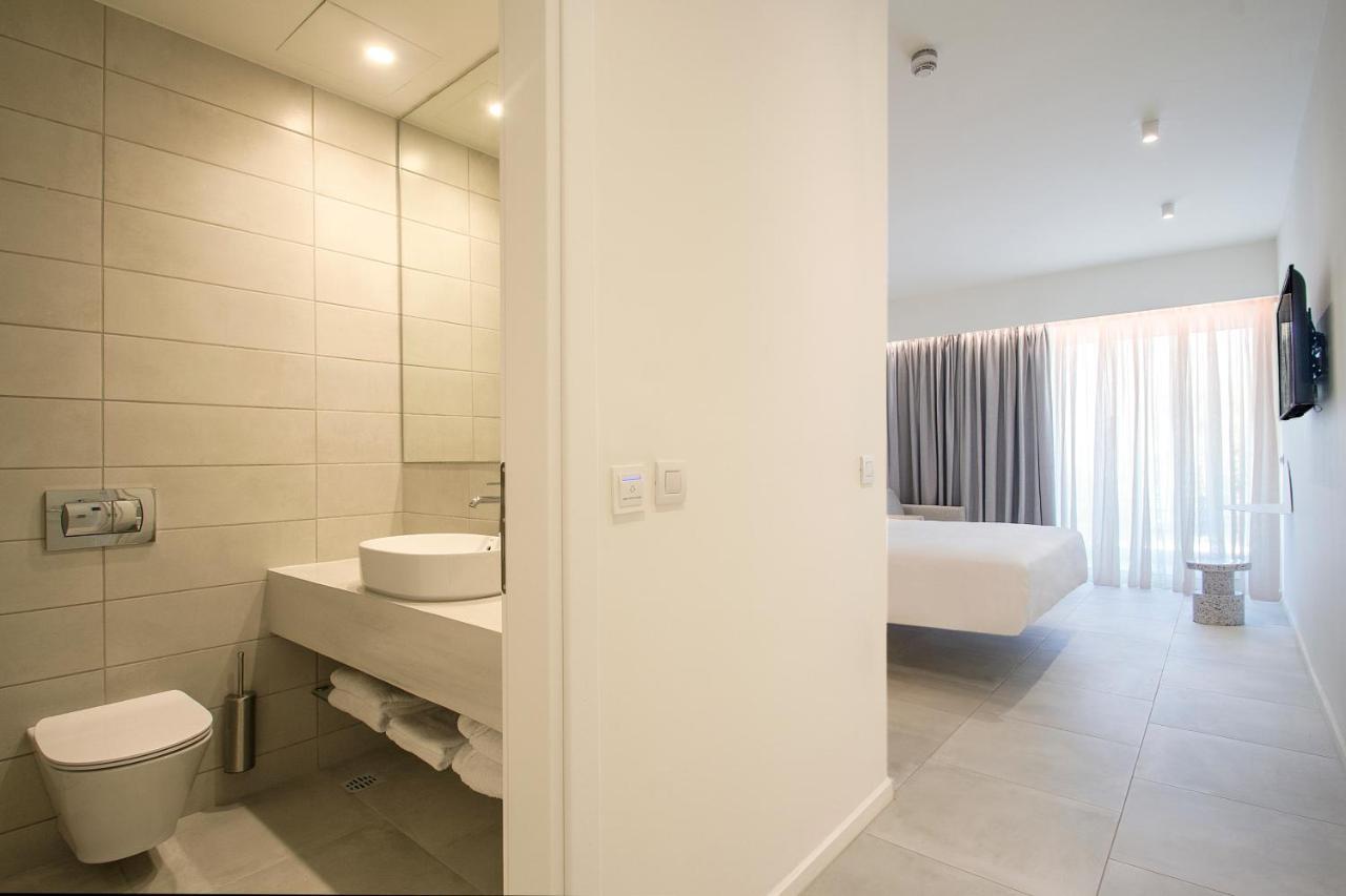 Standard Room Inland view