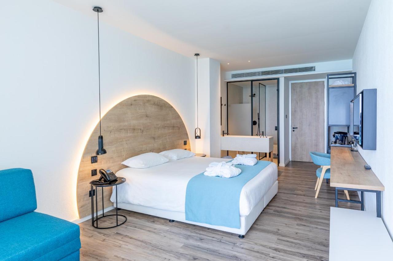 Side Sea View Room