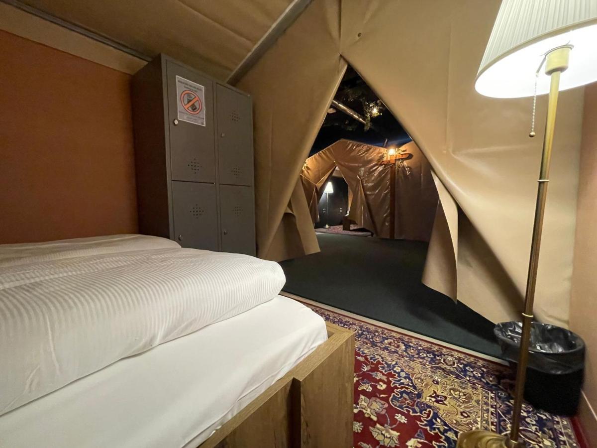 Private Double Tent,1644496335:JPEG