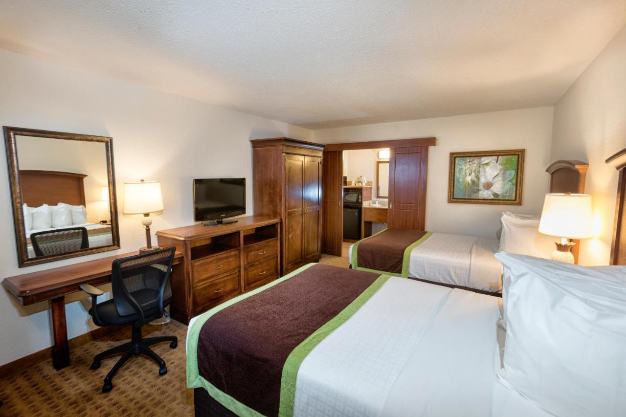 Deluxe Double Room Two Double Beds