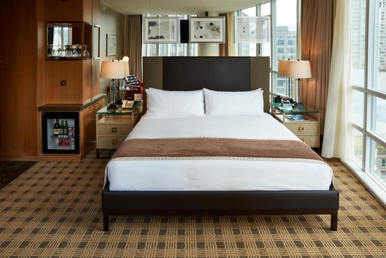 Premium Corner Room