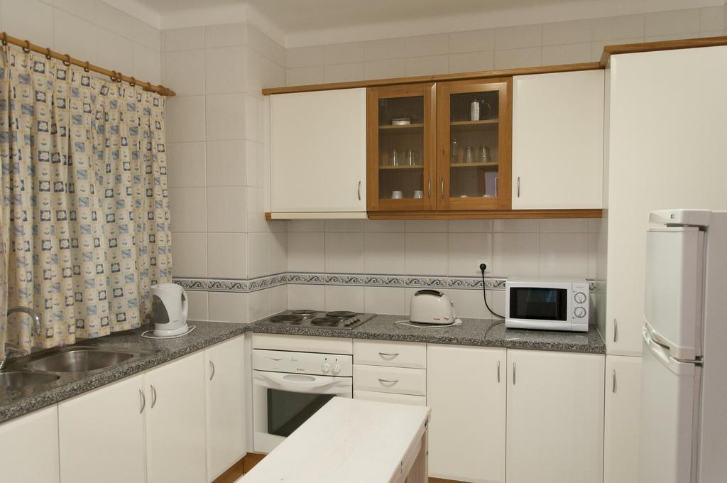 One-Bedroom Apartment,66313462:JPEG