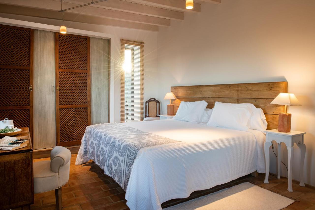 Double or Twin Room Side Sea View