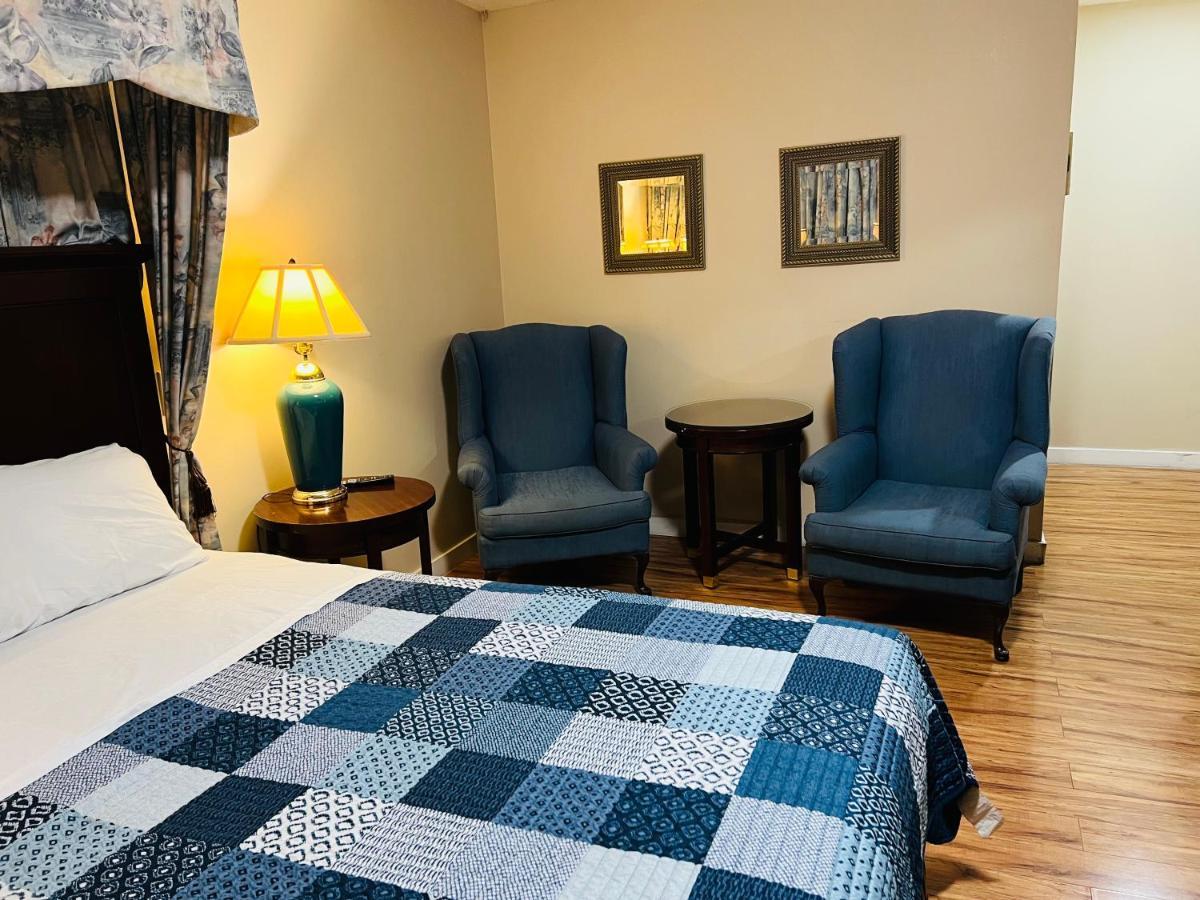 Queen Suite