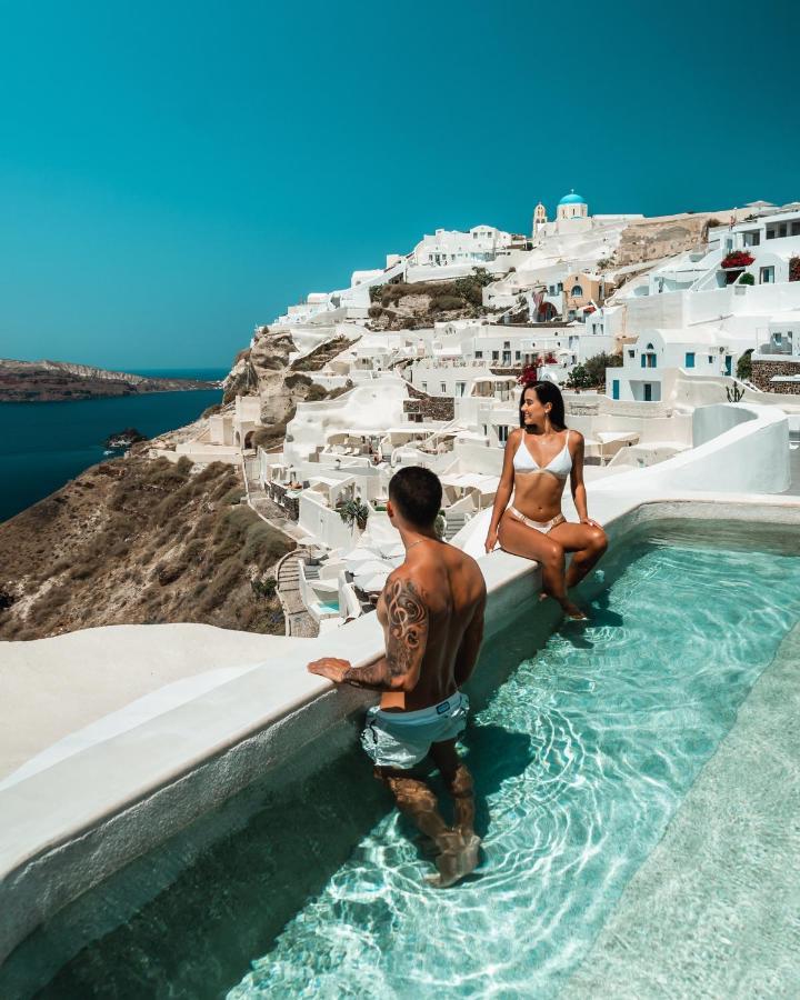Executive Suite private outdoor heated plunge pool Caldera view