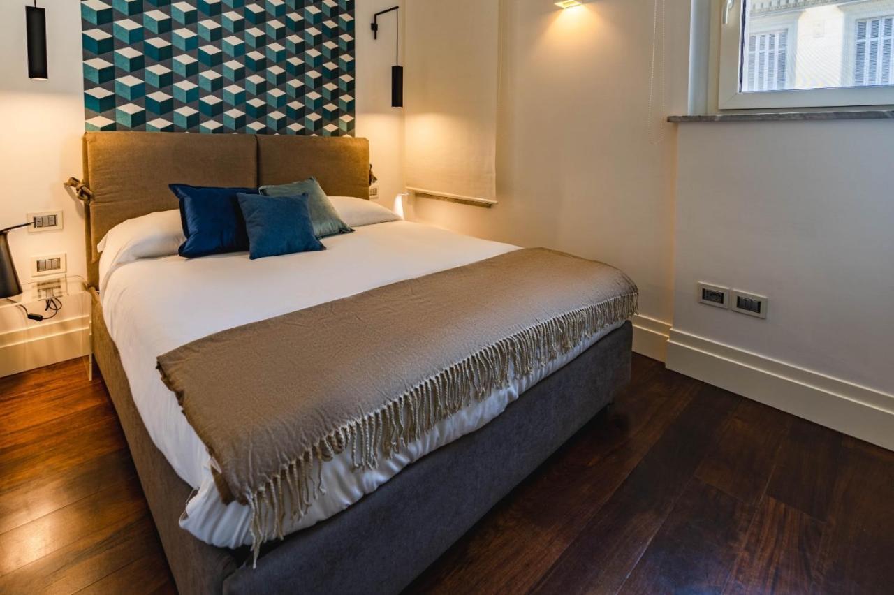 Standard Suite,1254105280:JPEG