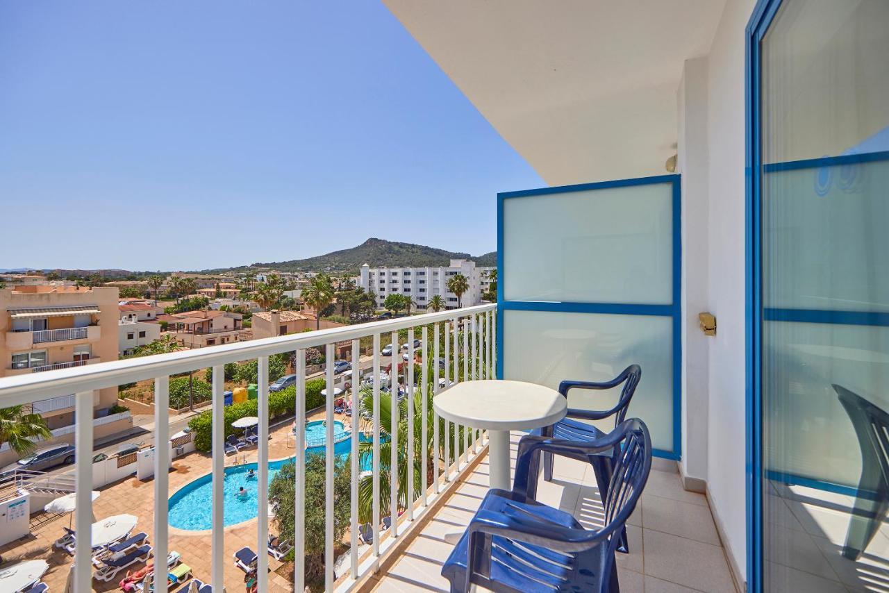 Quarto Duplo com Vista Piscina