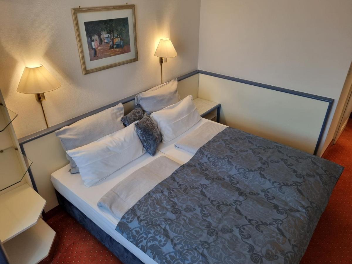 Standard Twin Room,1254430978:JPEG