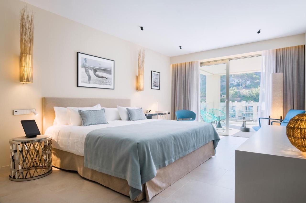 Suite Junior avec Terrasse - Vue Latérale sur Mer