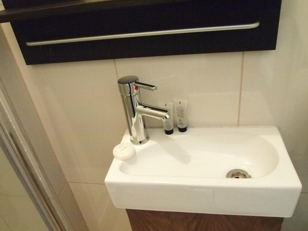 Comfort Single Room