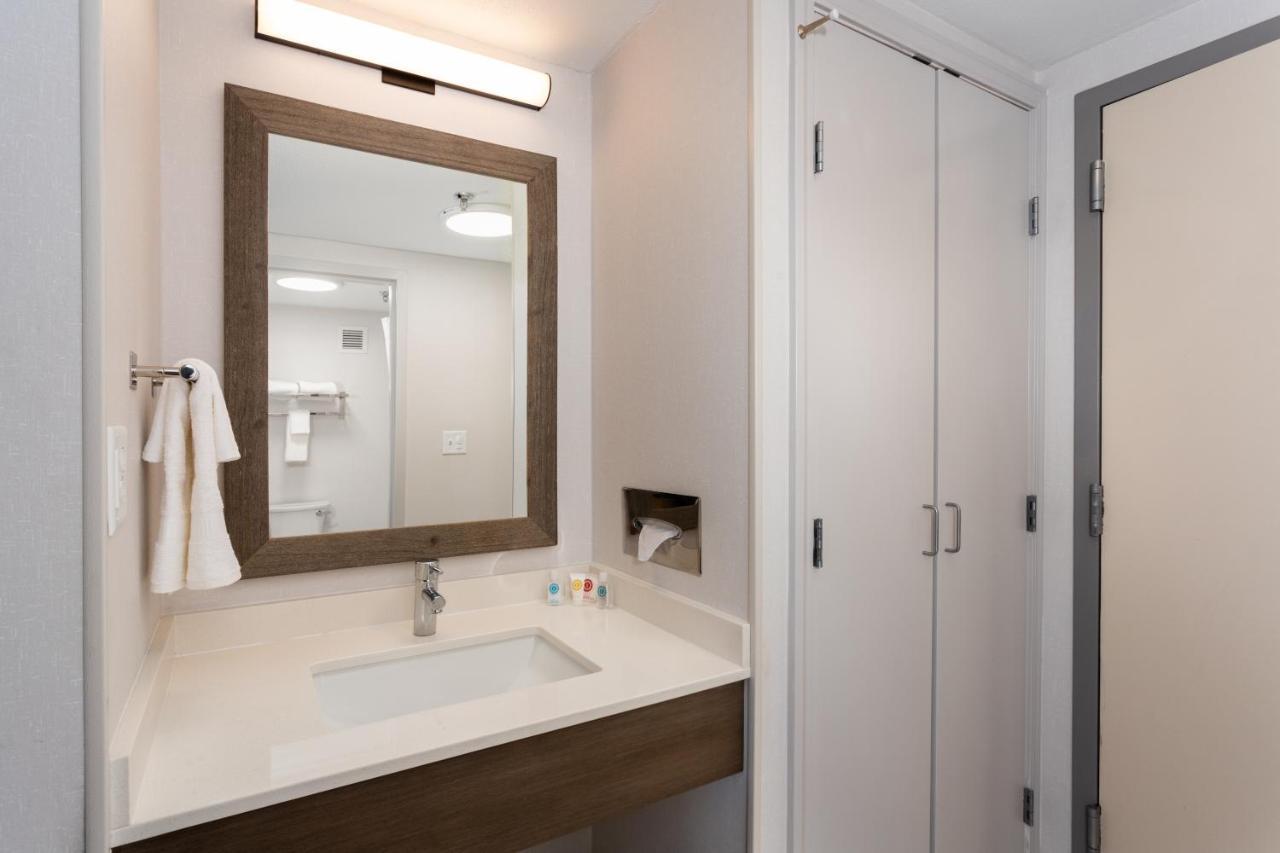 Habitación Estándar con cama grande - No fumadores
