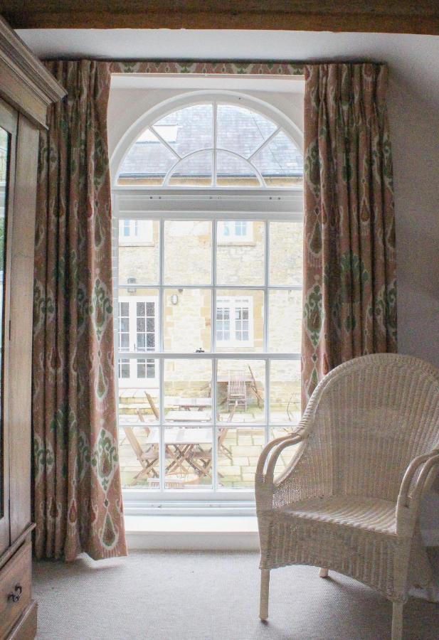 Coachhouse Room,1516336195:JPEG