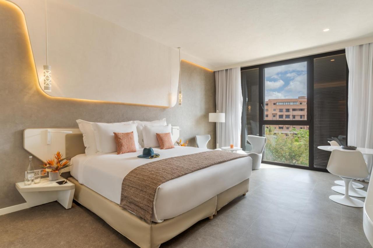 CR Superior Double Room