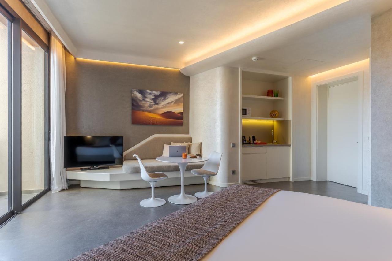 CR Twin Room Avenue
