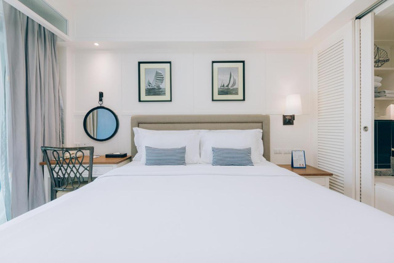 Chambre Double Deluxe - Vue sur Piscine