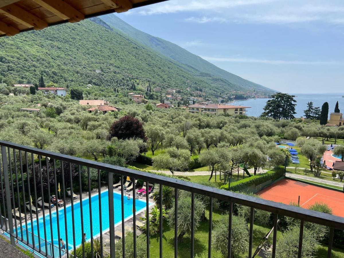 One-Bedroom Apartment Lake View