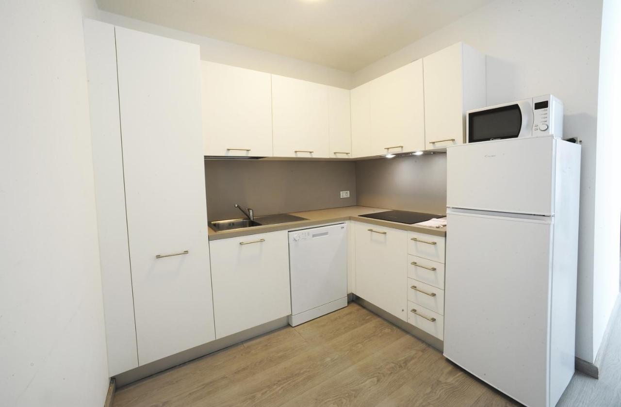 Two-Bedroom Apartment direct access to the garden