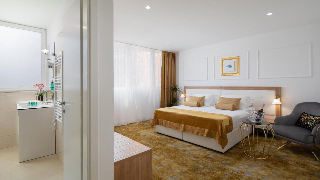 Comfort Double or Twin Room City View