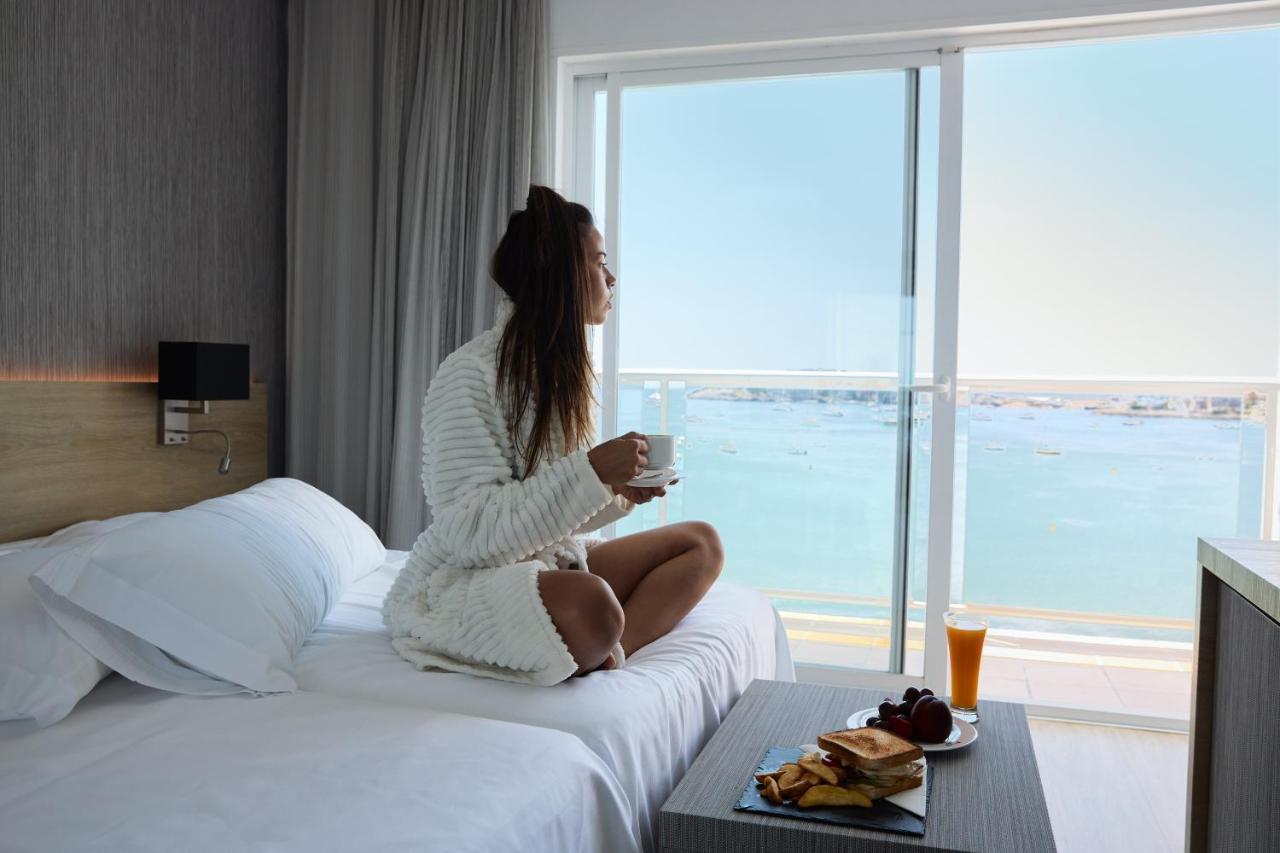 Twin Room Sea View
