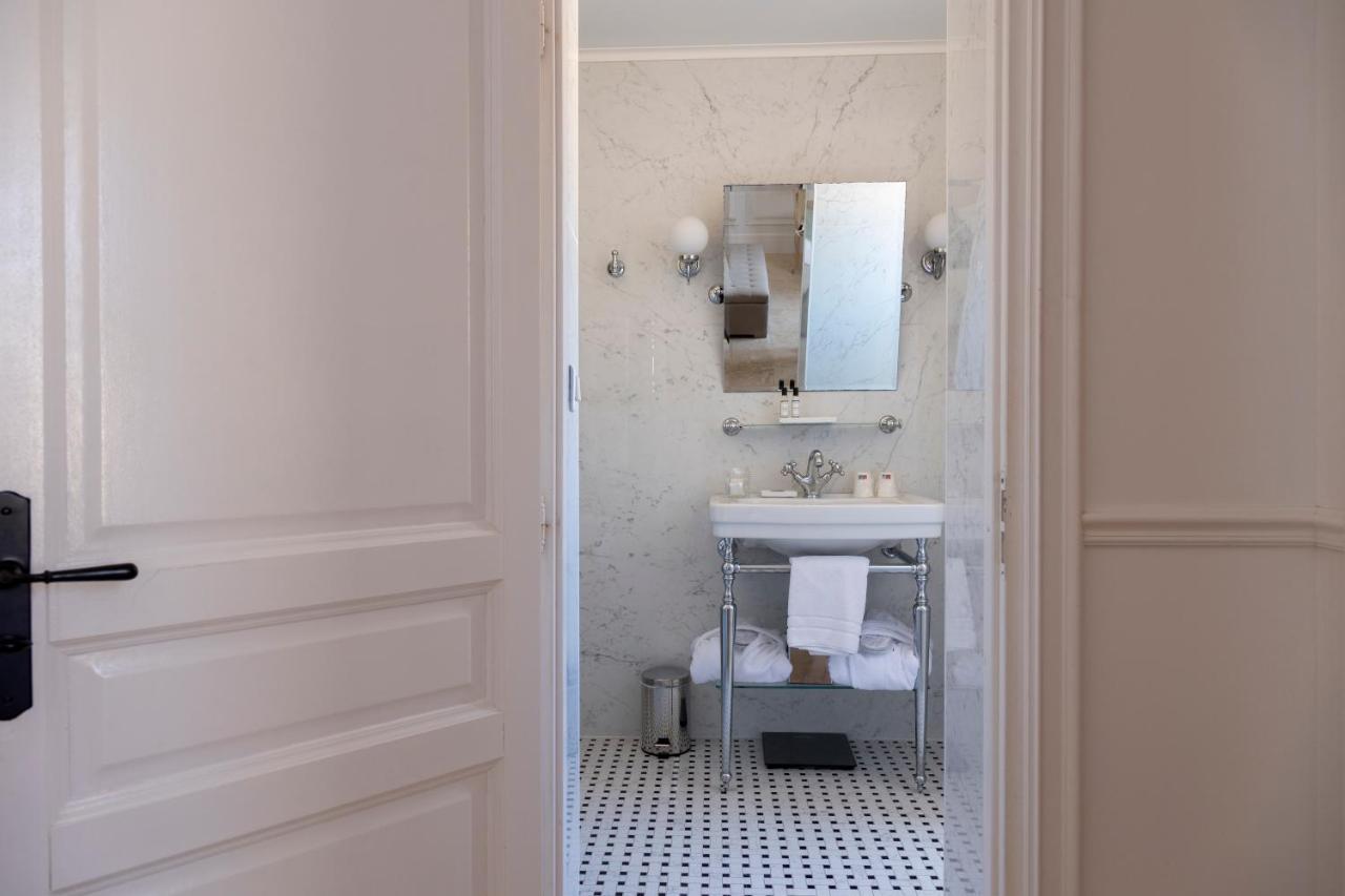 CLASSIC ROOM Rear view