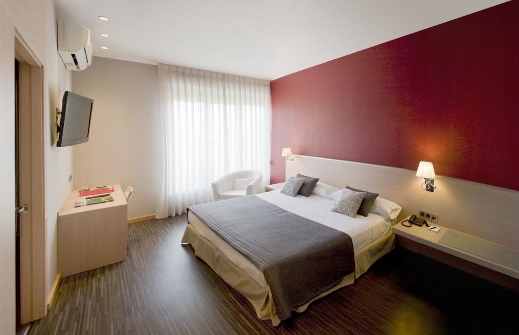 Chambre Double ou Lits Jumeaux avec Bain à Remous ou Sauna