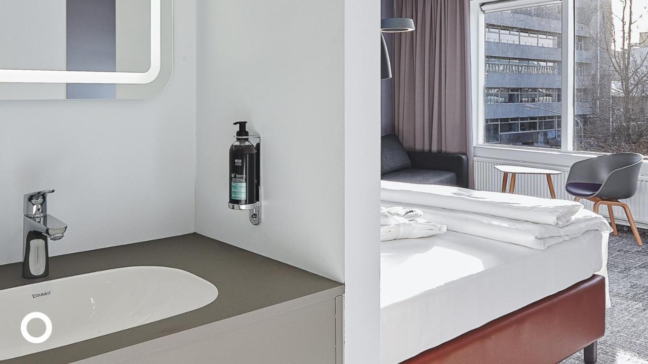 Deluxe Double or Twin Spa Access