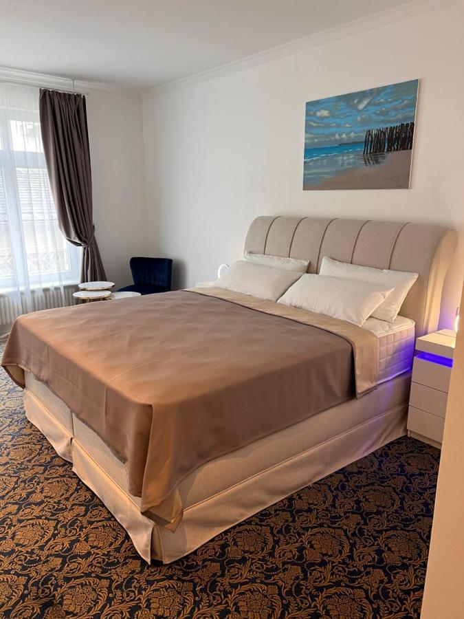 Superior Queen Room