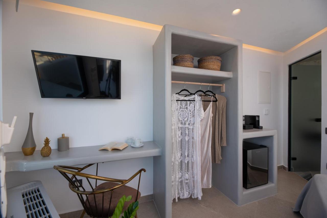 Junior Suite outdoor heated jetted tub Sea View