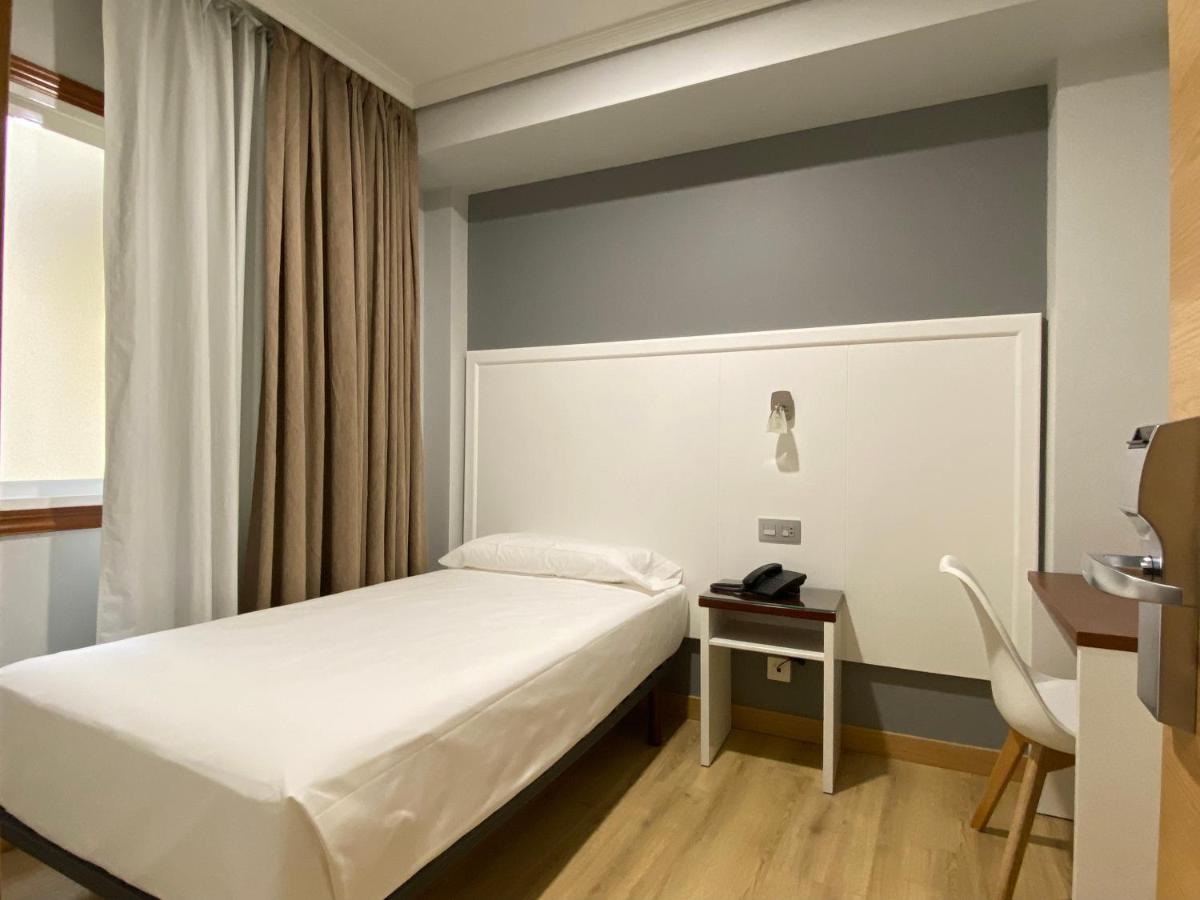 Economy Single Room