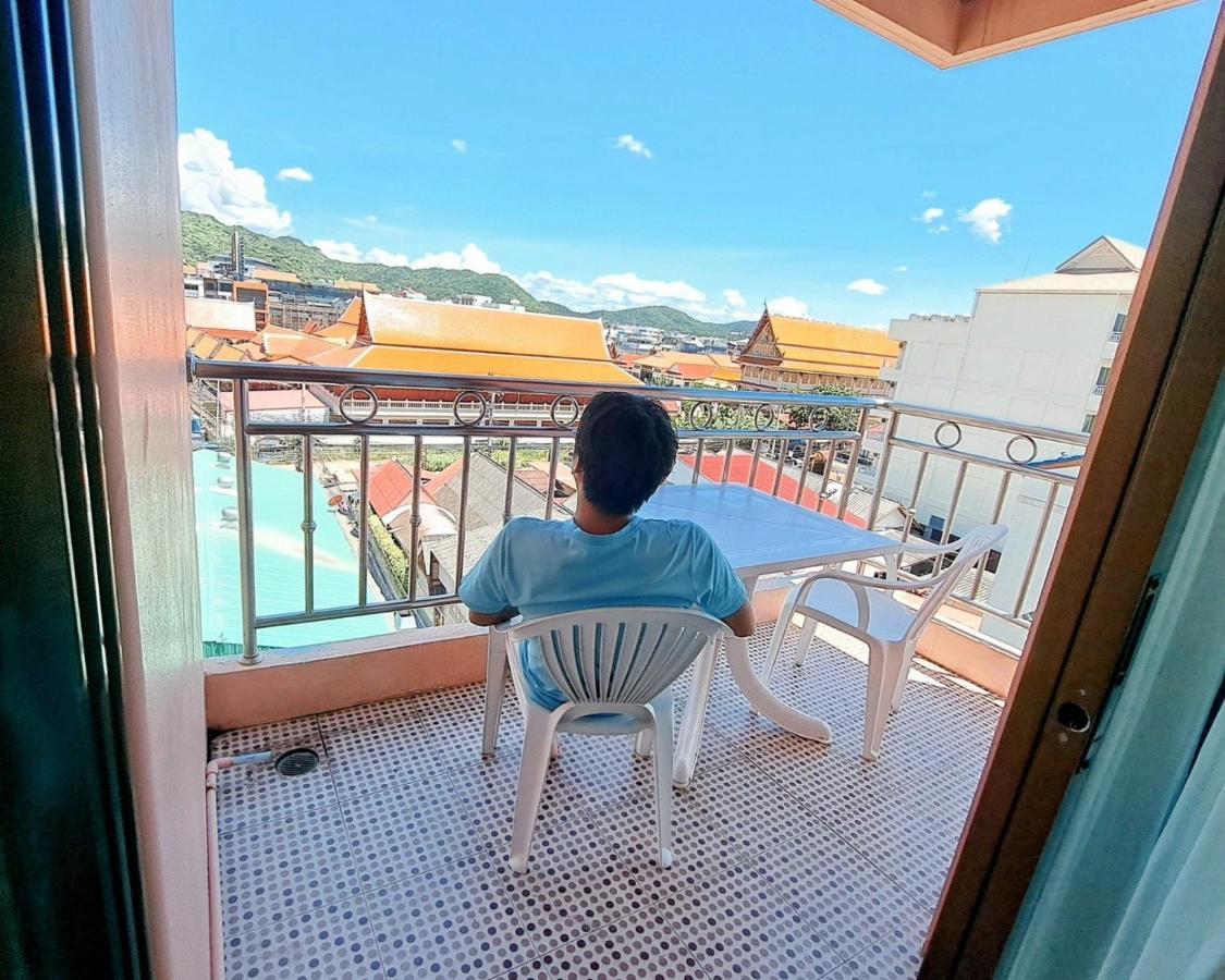 Premier City View Bathtub