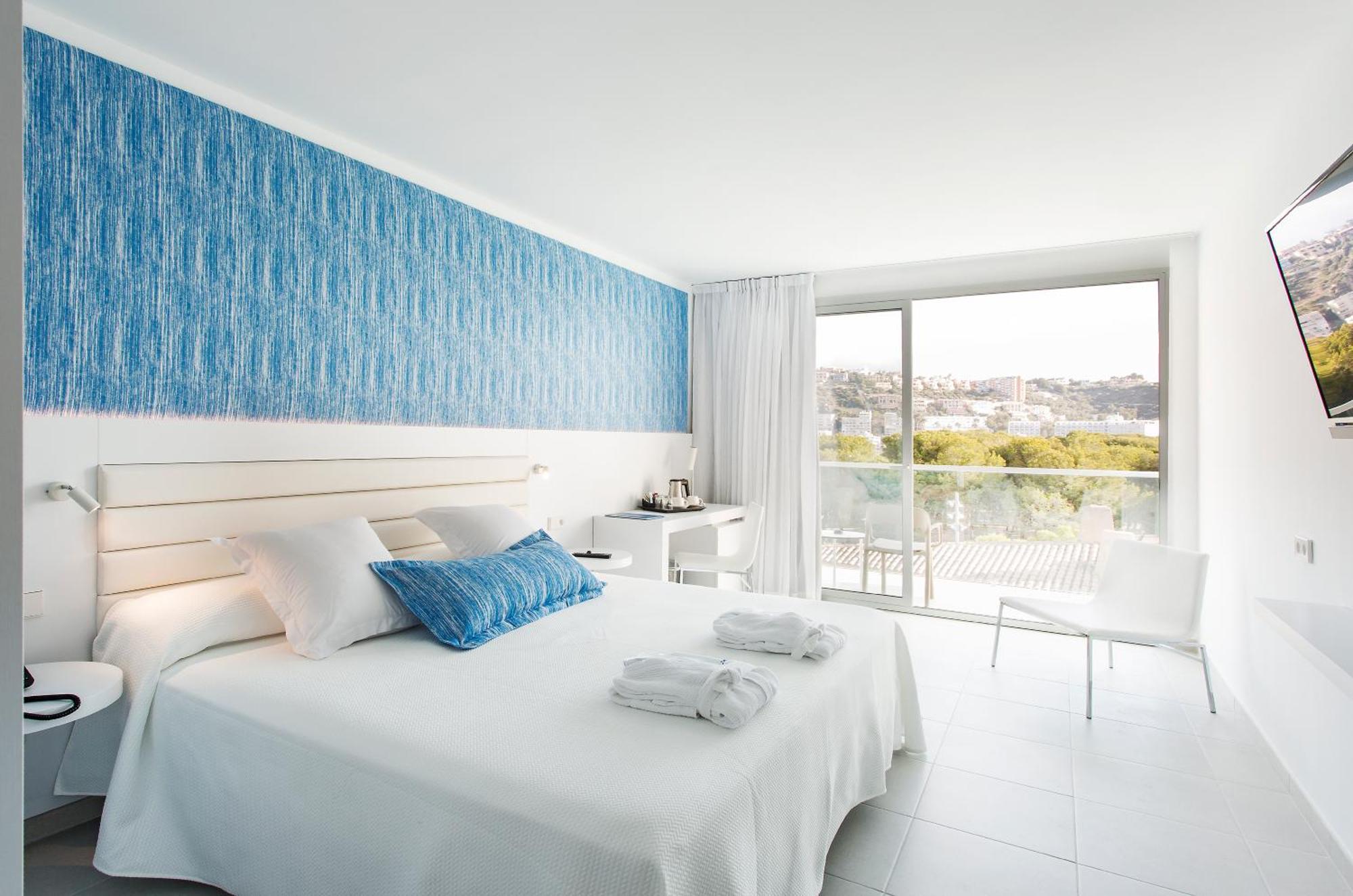 Premium Room Side Sea View