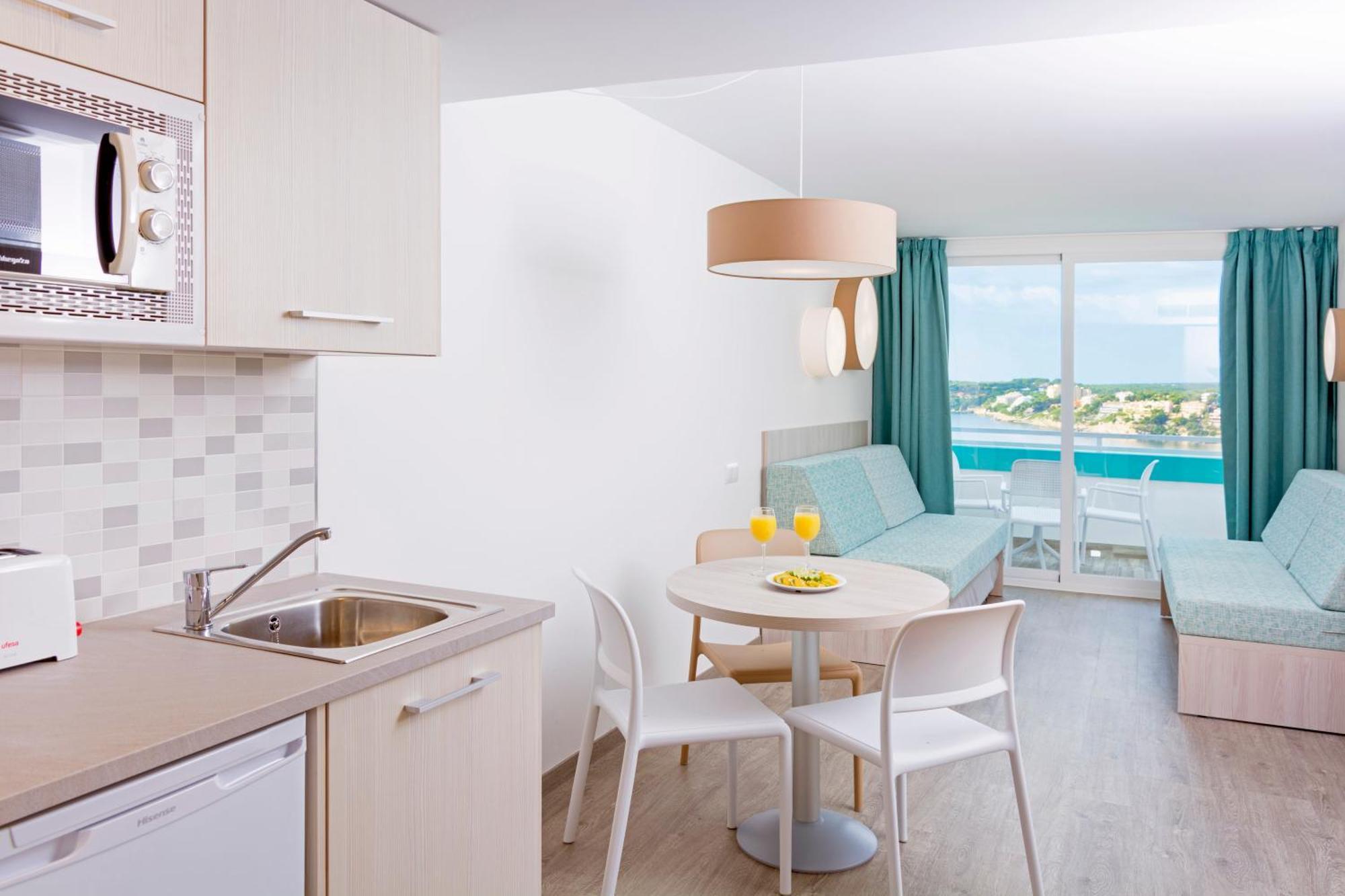 Studio with Sea View