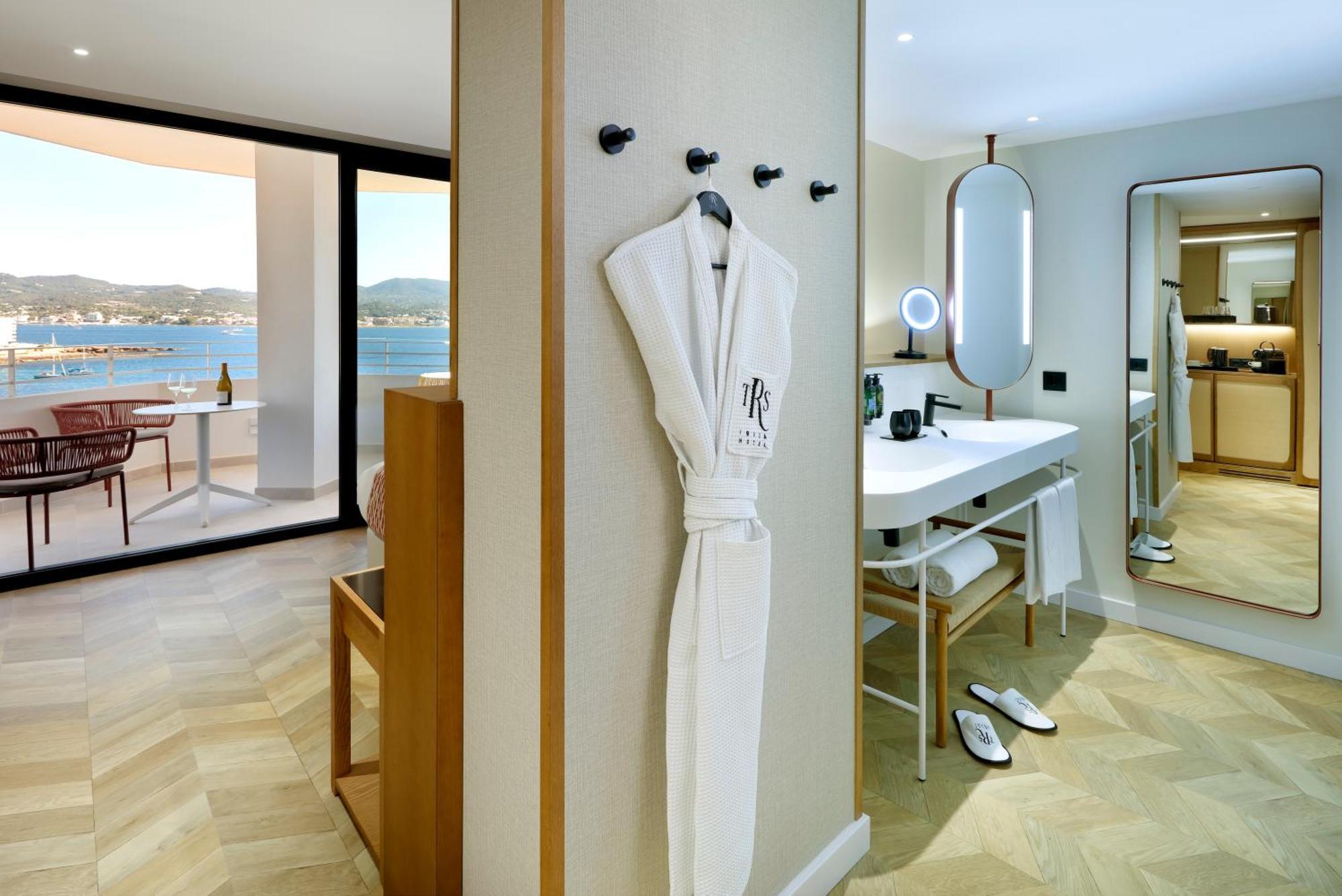 Deluxe Double Room Sea View