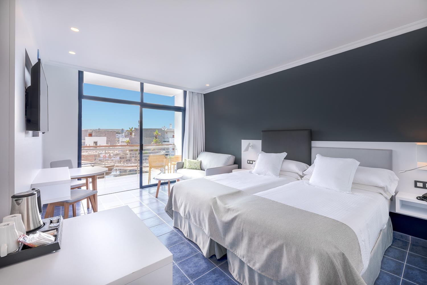 Doppelzimmer mit Poolblick