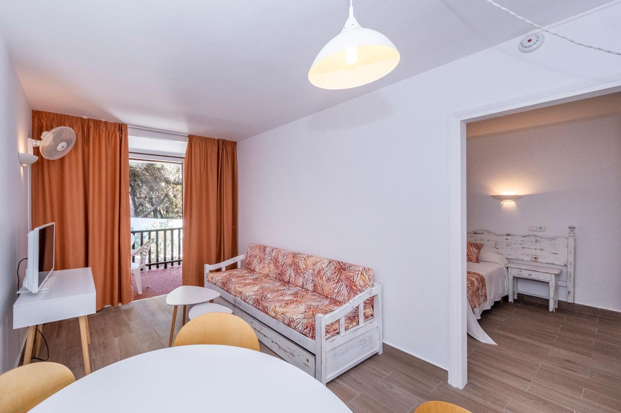 Superior Apartment,1389960899:JPEG