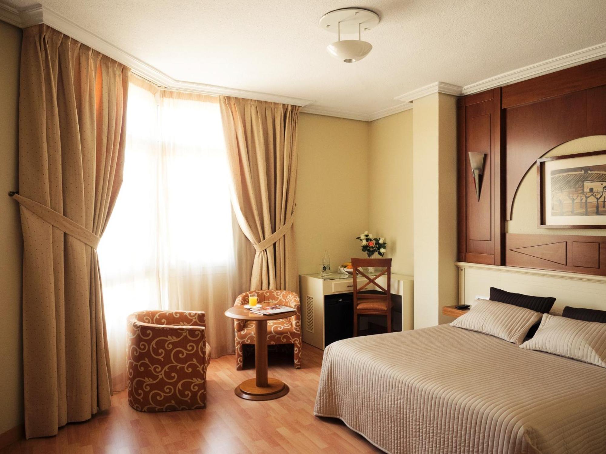 Classic Double Room
