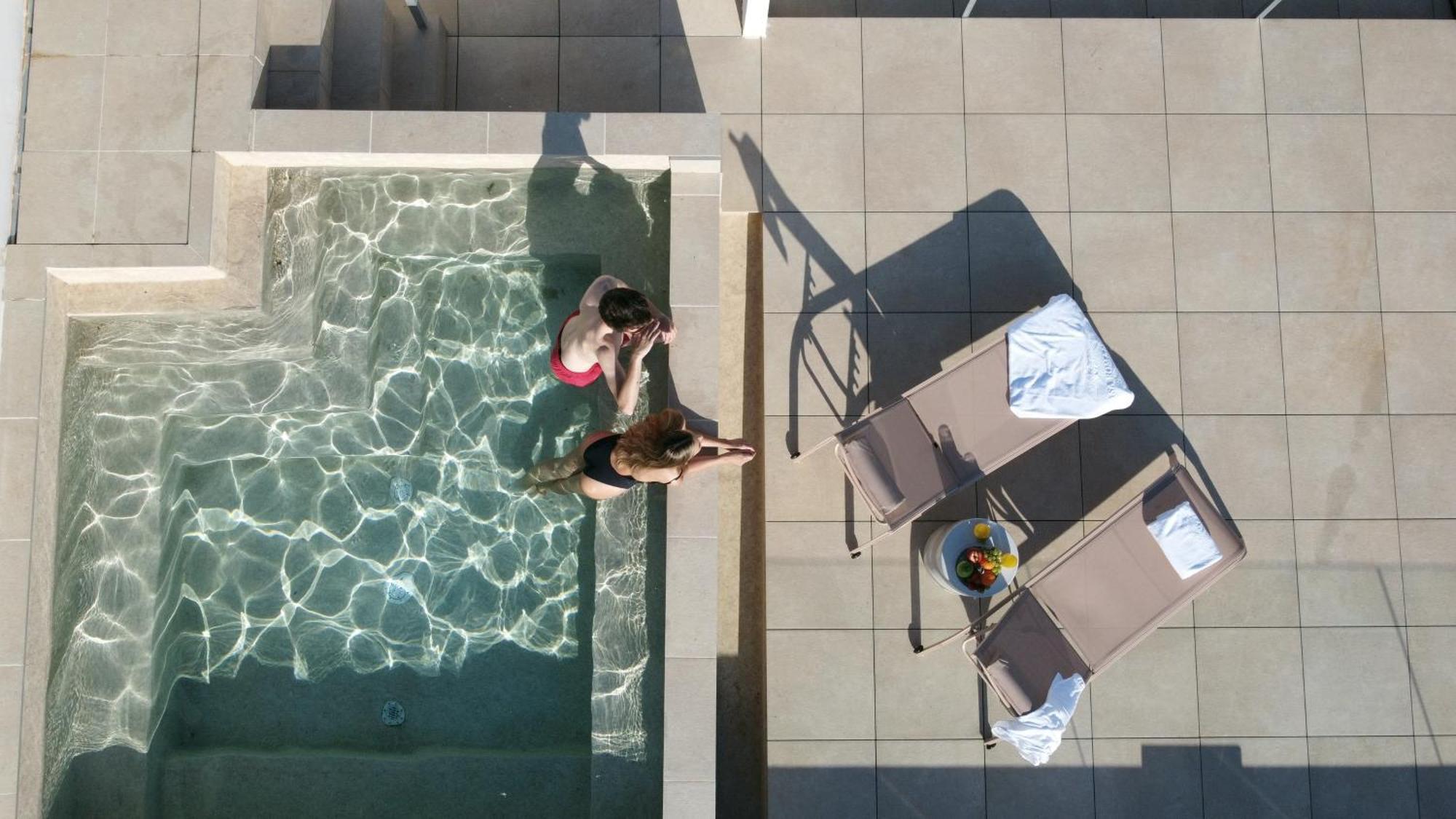 Grand Hébergement Deluxe avec Piscine Privée