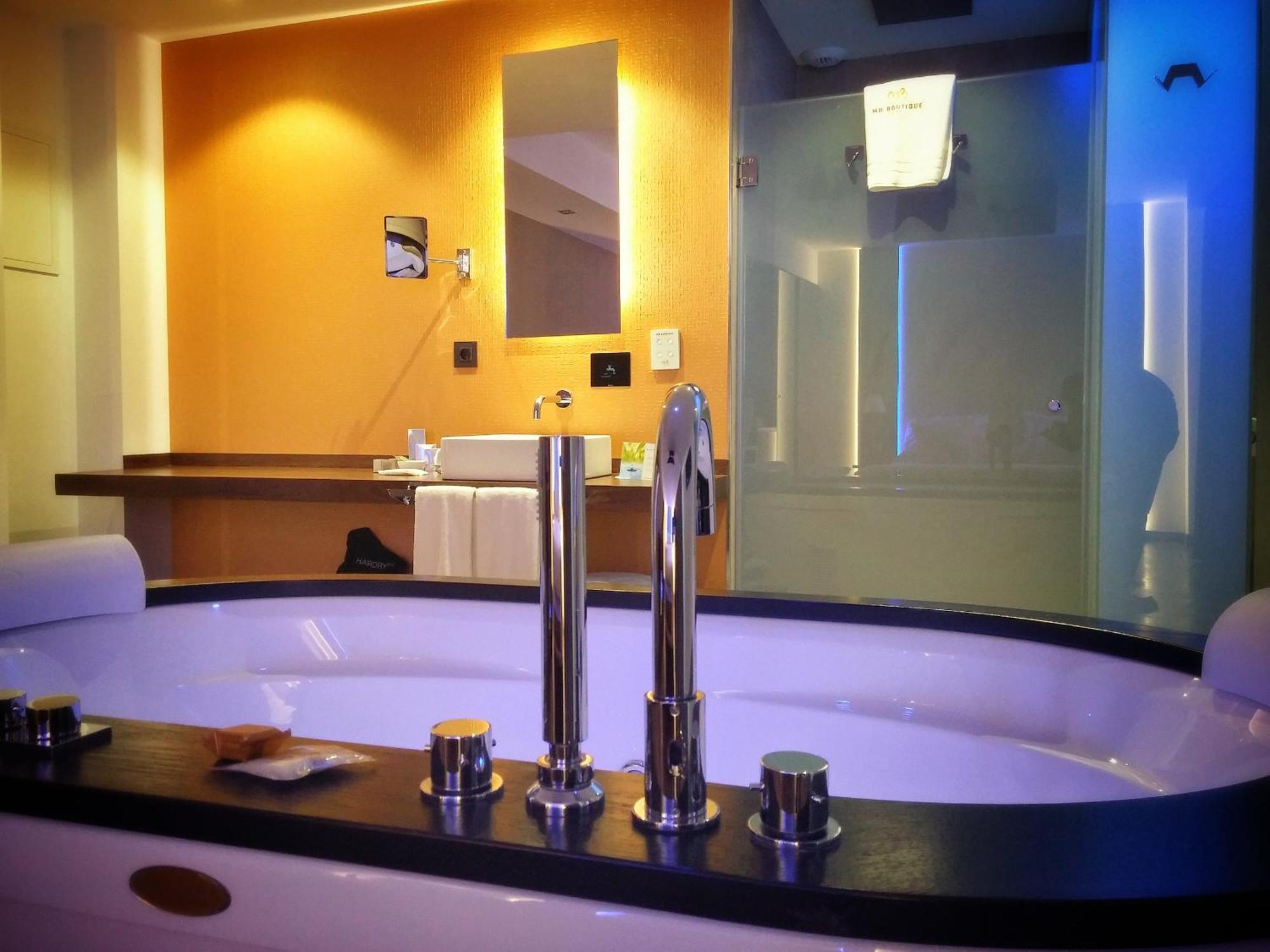 Superior Double Room Hot Tub Terrace